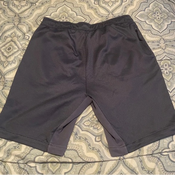 Men nike shorts navy blue. Size medium. Shorts are a little fitted. - Picture 2 of 3